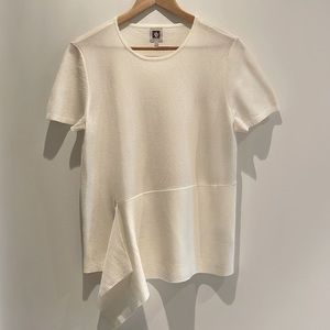 Anne Klein Women’s Ivory Asymmetrical Short Sleeve Crewneck Sweater Top.